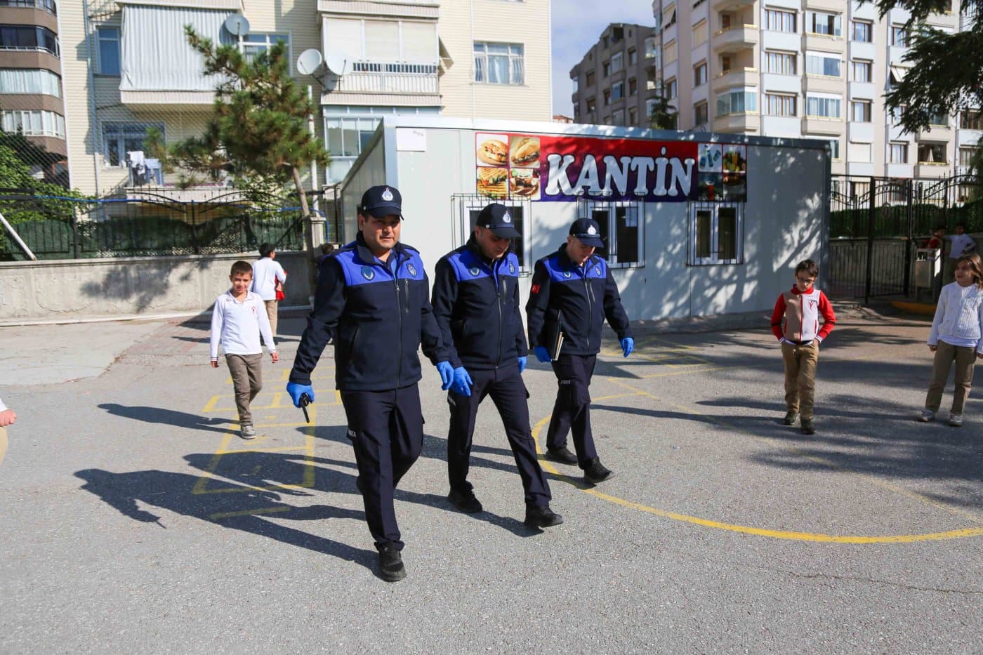 Meram'da Okul Kantinlerine Sıkı Denetim: Zabıta Ekipleri Sahada