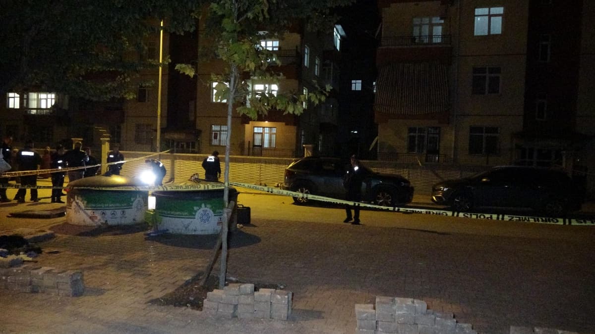 Konya'da Boşanma Aşamasındaki Eşinin Silahlı Saldırısına Uğrayan Kadın Hayatını Kaybetti