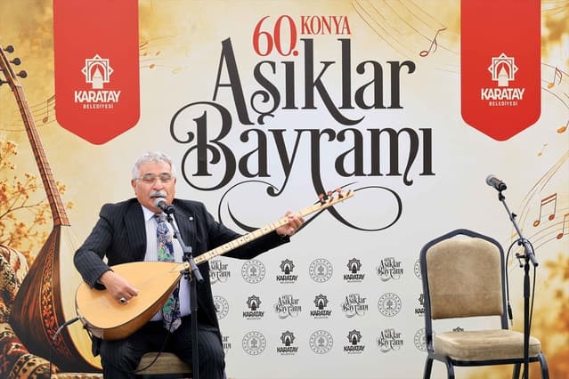 60. Konya Aşıklar Bayramı Mevlana Meydanı'nda Başladı: 5 Ülkeden 60 Ozan Buluştu