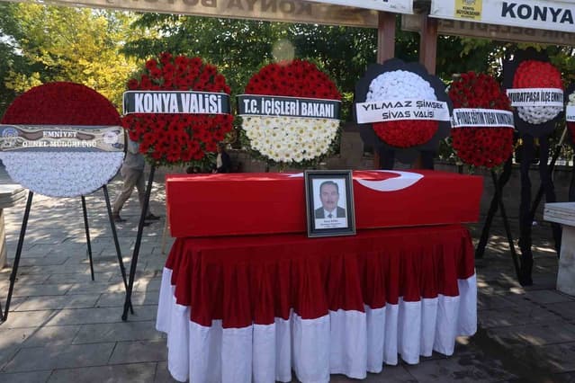 Antalya Muratpaşa Kaymakamı İhsan Kara Memleketi Konya'da Toprağa Verildi
