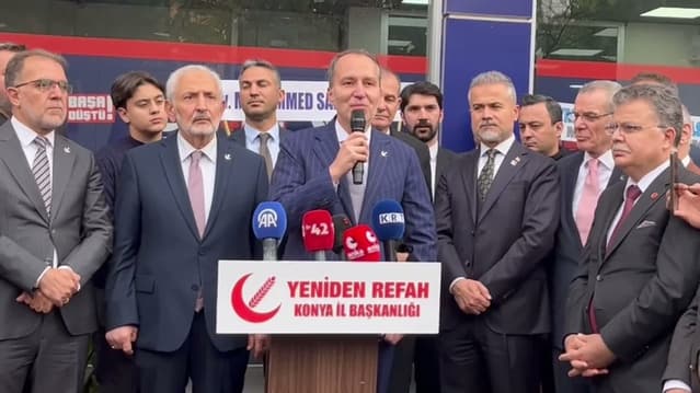 Fatih Erbakan Konya'da Ekonomi Politikalarını Eleştirdi