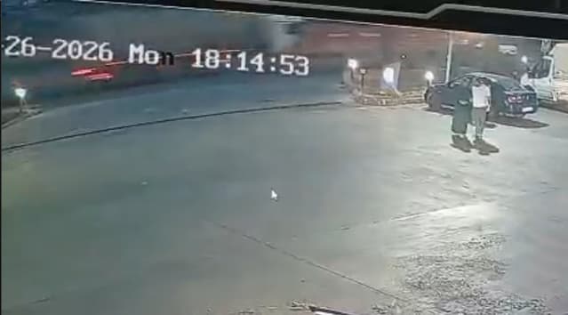 Karapınar'da Tır Traktöre Çarptı: Tonlarca Pancar Yola Saçıldı