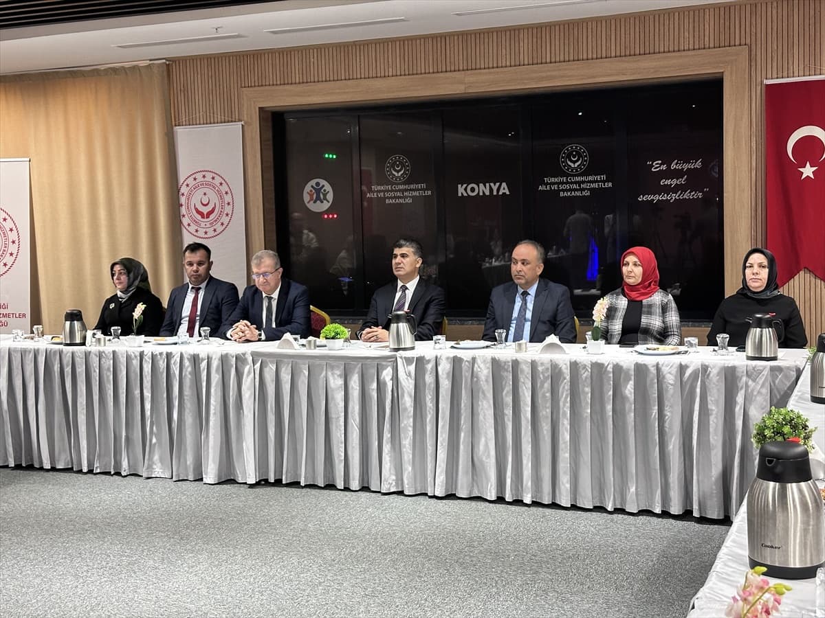 Konya'da 'İyilik Var' Projesi Tanıtıldı: Hedef İyiliği Yaygınlaştırmak