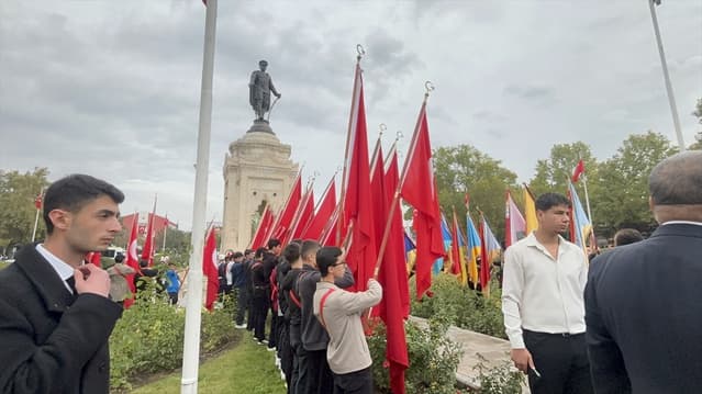 Konya ve Çevre İllerde 29 Ekim Cumhuriyet Bayramı Törenlerle Kutlandı