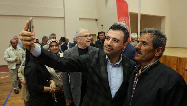 Fatih Özgökçen Seydişehir’de Gönülleri Fethetti
