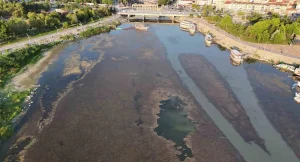 Beyşehir Gölü’nde Büyük Kuraklık “Göl Vefat Etmiştir”